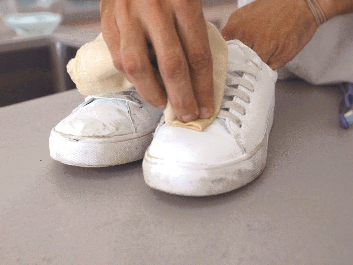 Comment nettoyer des chaussures en cuir blanc