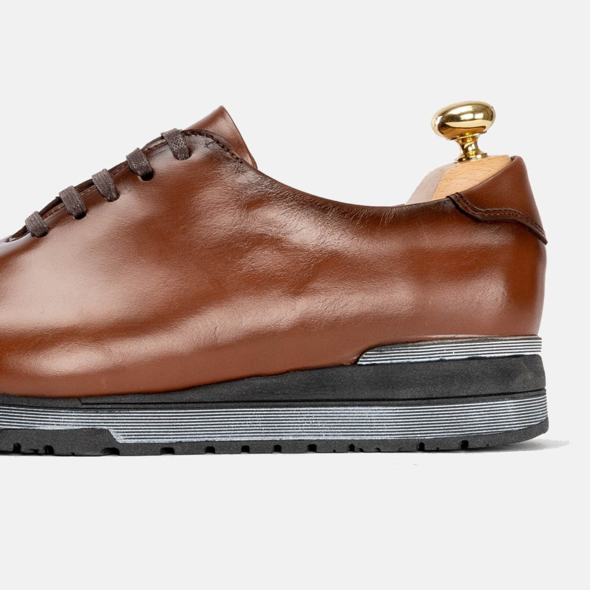 Volzak 5154 Basket en cuir Camel