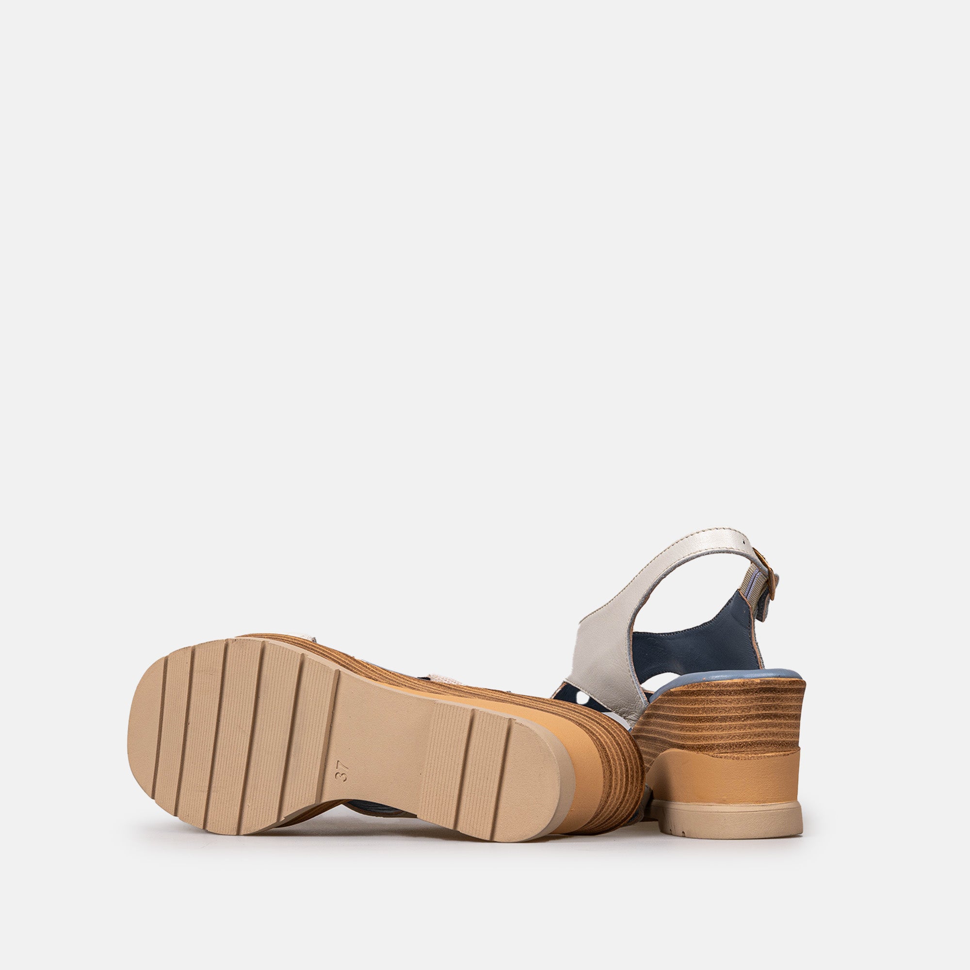 Volzak 5014 Sandale en cuir Beige