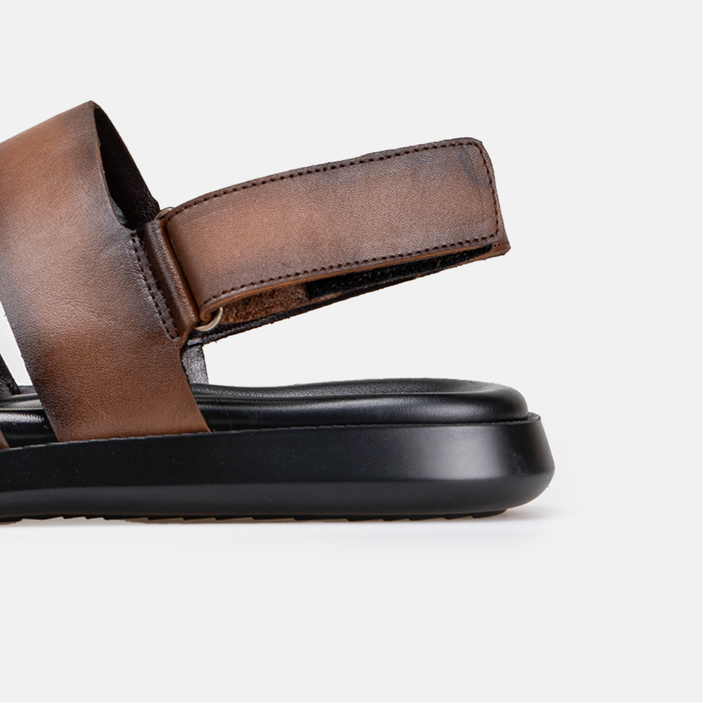 Volzak 5428 Sandale en cuir Marron Vintage