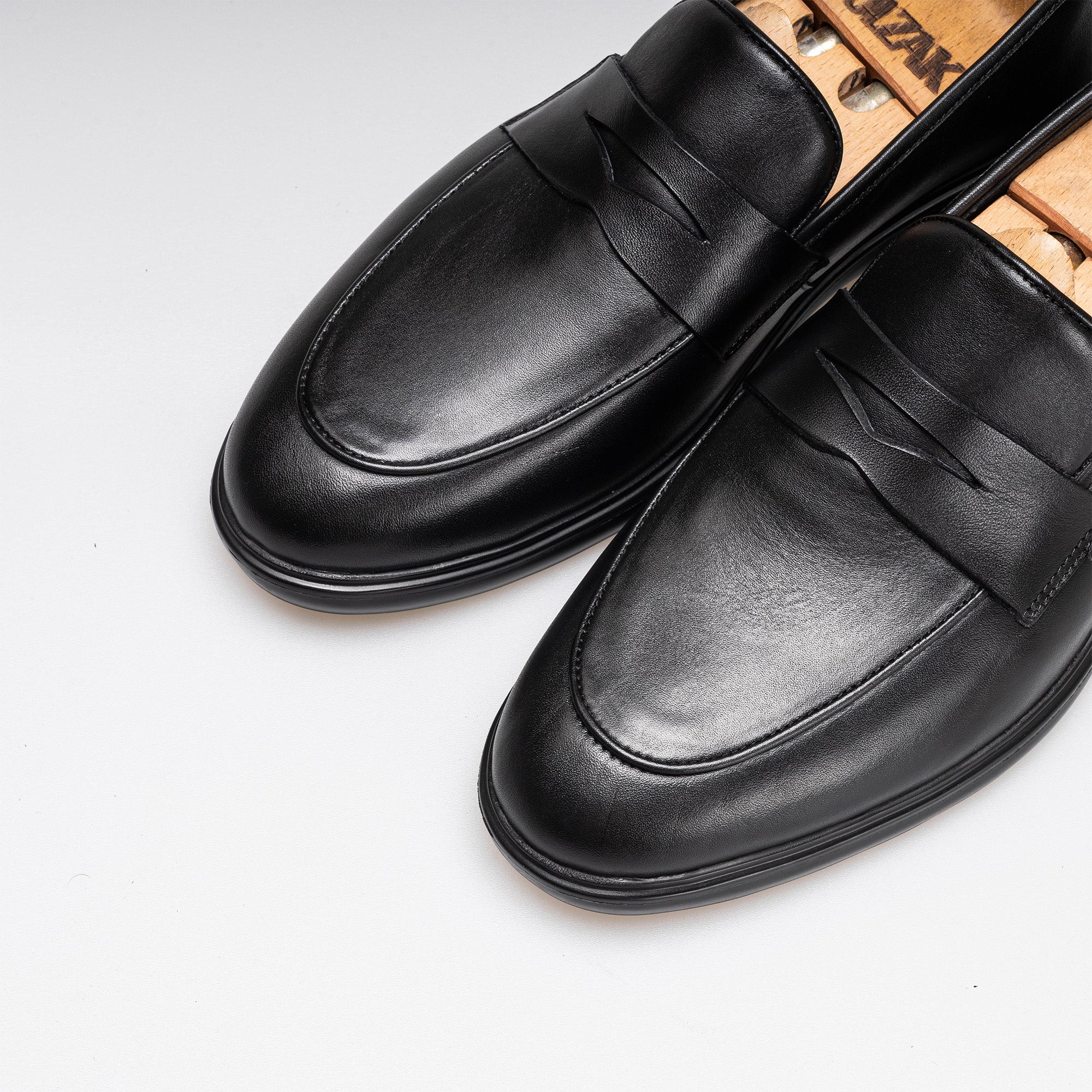 Volzak 2119 leather shoe Black