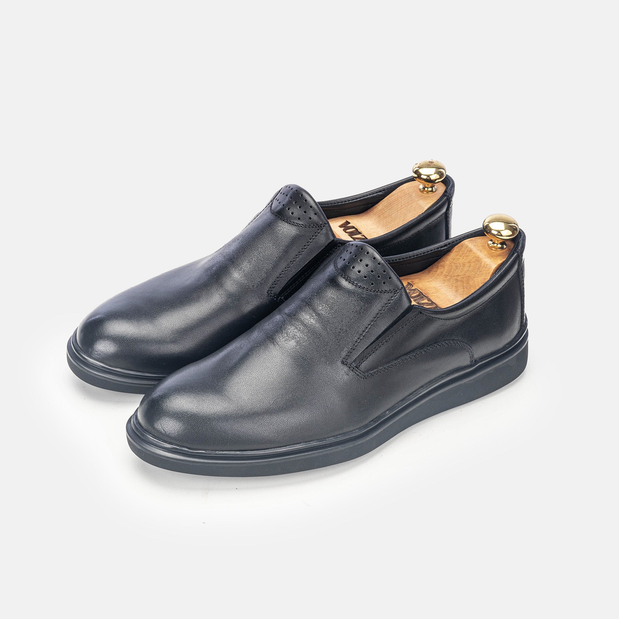 Volzak 8850 Black Leather Shoe