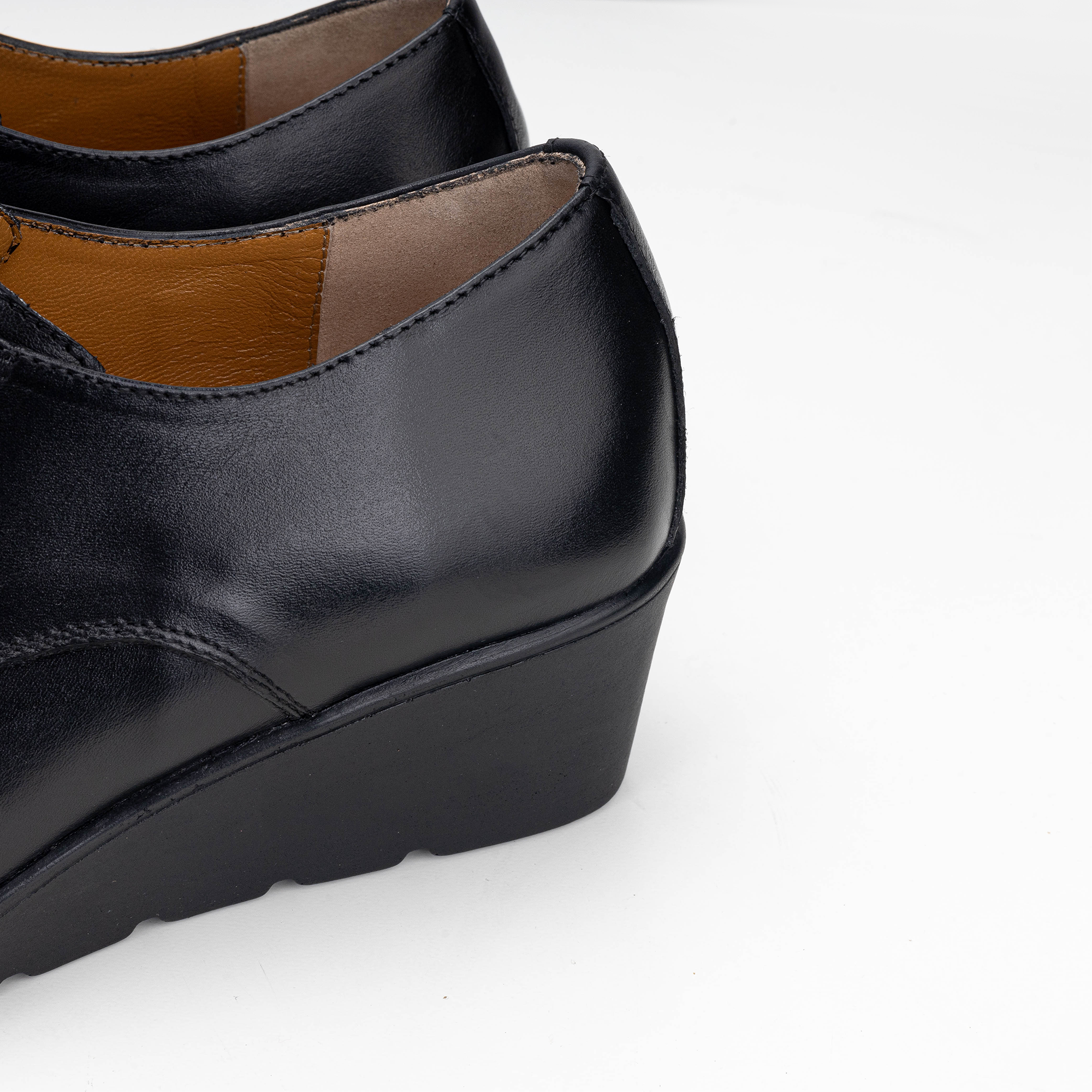 Volzak 5054 Chaussure en cuir Noir