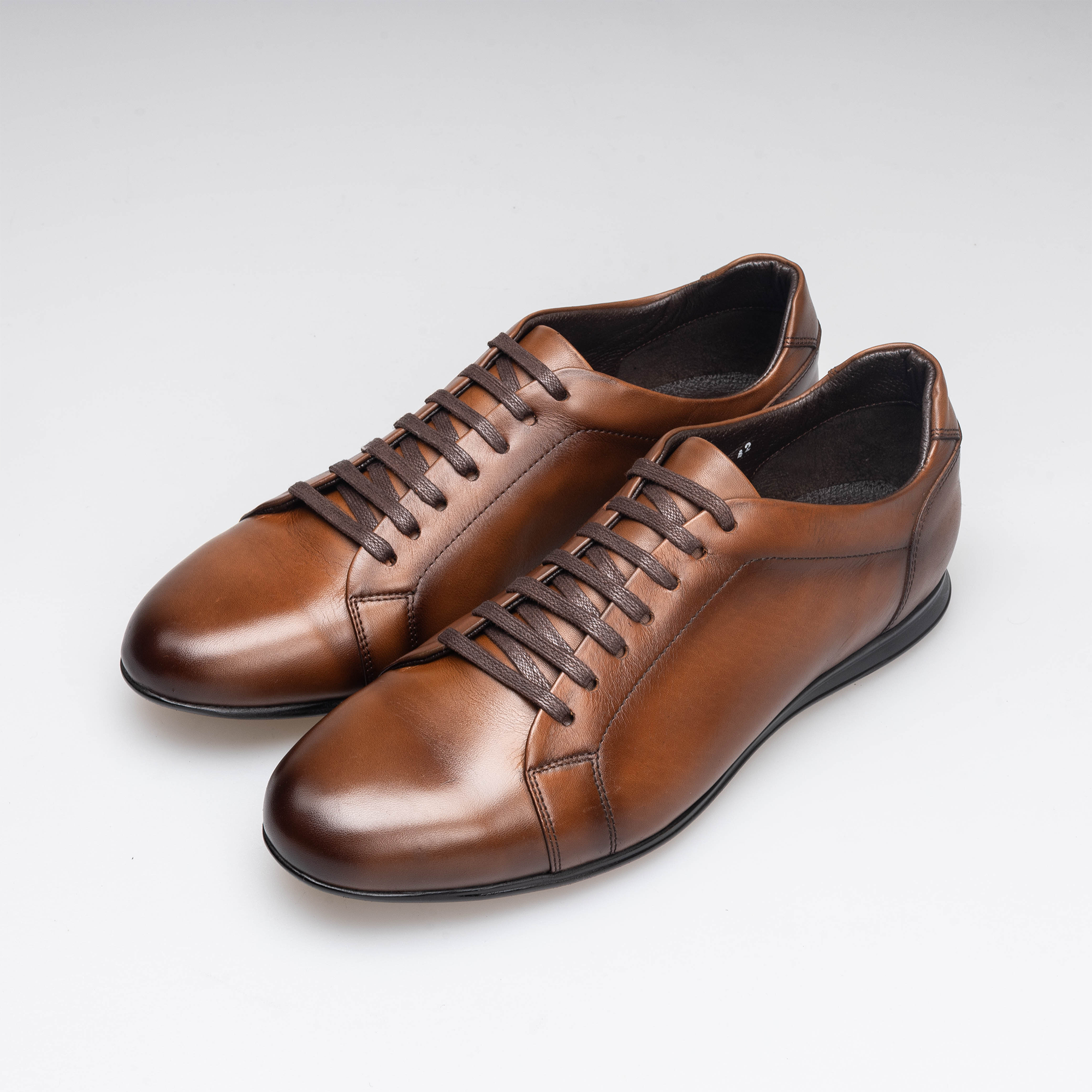 Volzak 5404 chaussure en cuir Marron Vintage