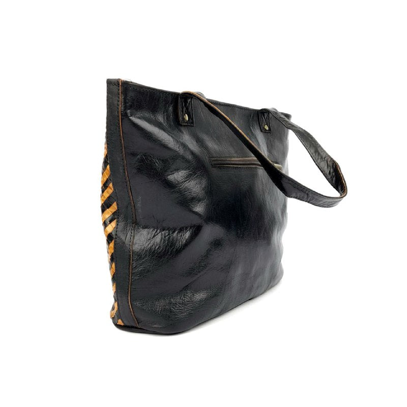 D34 Black traditional Leather Handbag