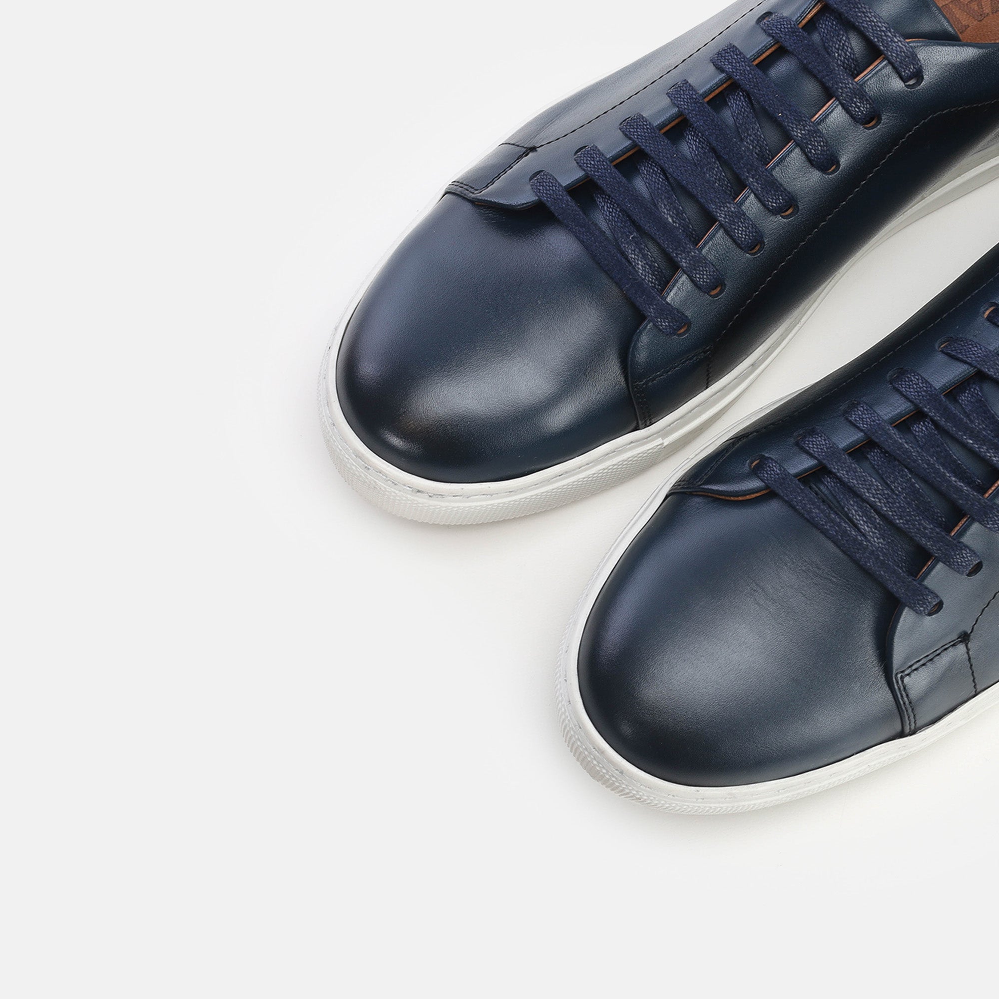 Volzak 5334 leather sneaker Blue