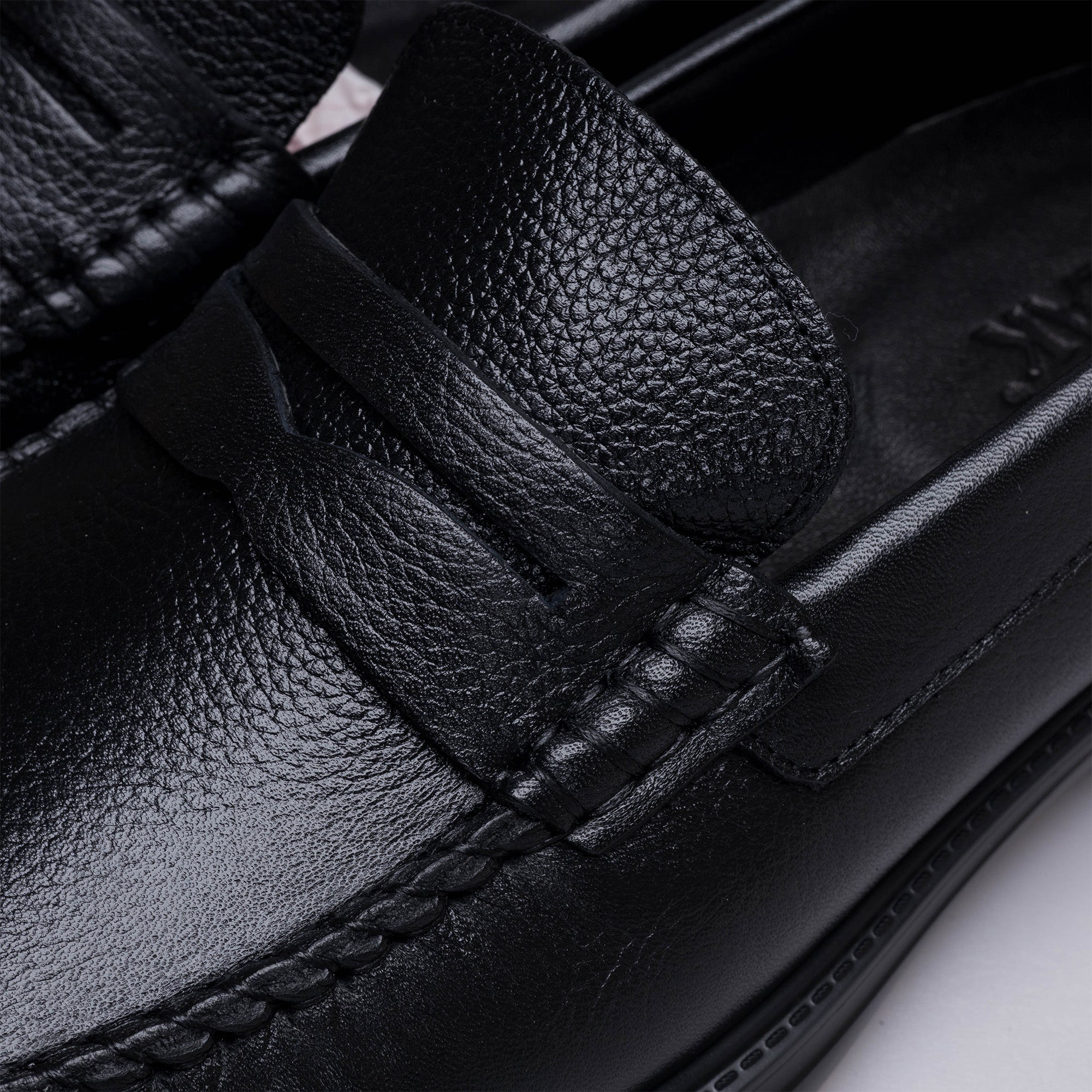 Volzak 010 Black Leather Shoe
