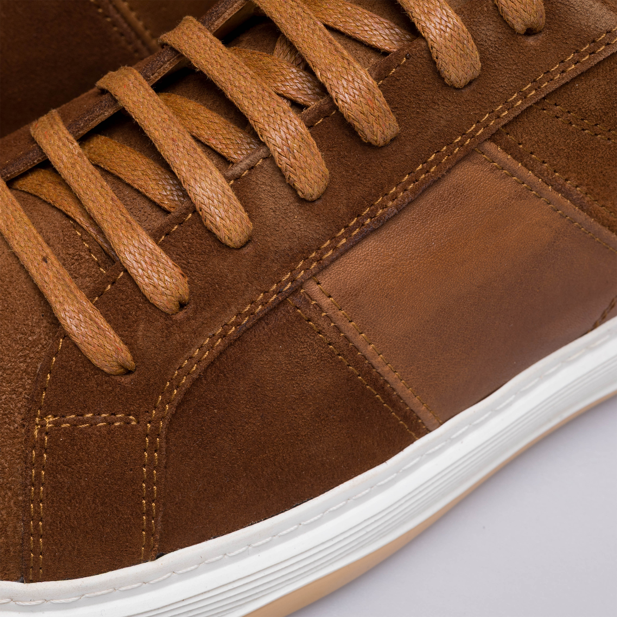 Volzak 7003 Camel suede sneaker